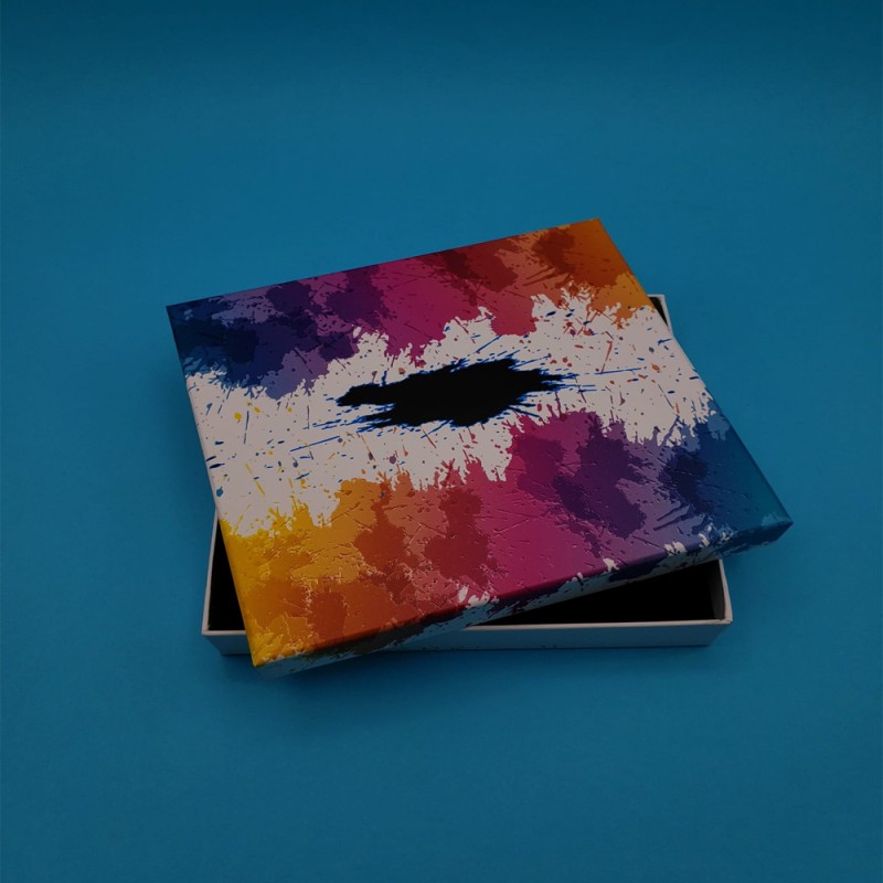 Renkli Tasarım Hediye Kutusu Renkli Tasarım Hediye Kutusu