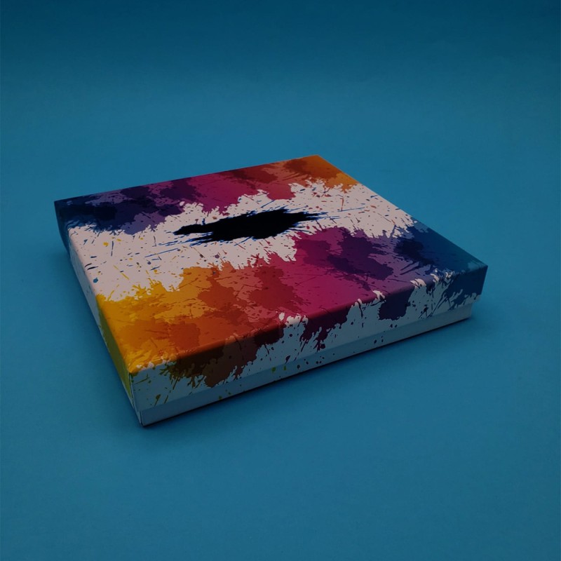 Renkli Tasarım Hediye Kutusu Renkli Tasarım Hediye Kutusu