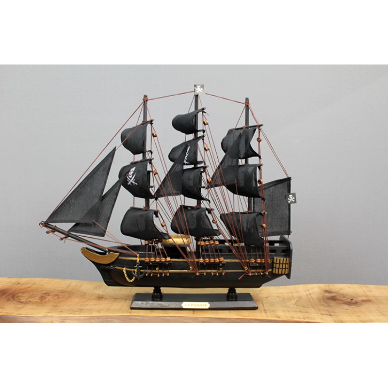 Ahşap Korsan Gemisi 38x45 cm Ahşap Korsan Gemisi 38x45 cm