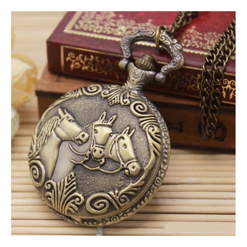 At Büstü Köstekli Saat Model 1