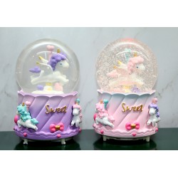 Unicorn İçi Dönmeli Püskürtmeli Işıklı Müzikli Kar Küresi Büyük Boy 