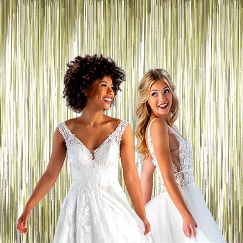 Mat Altın Püsküllü Kapı Perdesi Mat Altın Püsküllü Kapı Perdesi