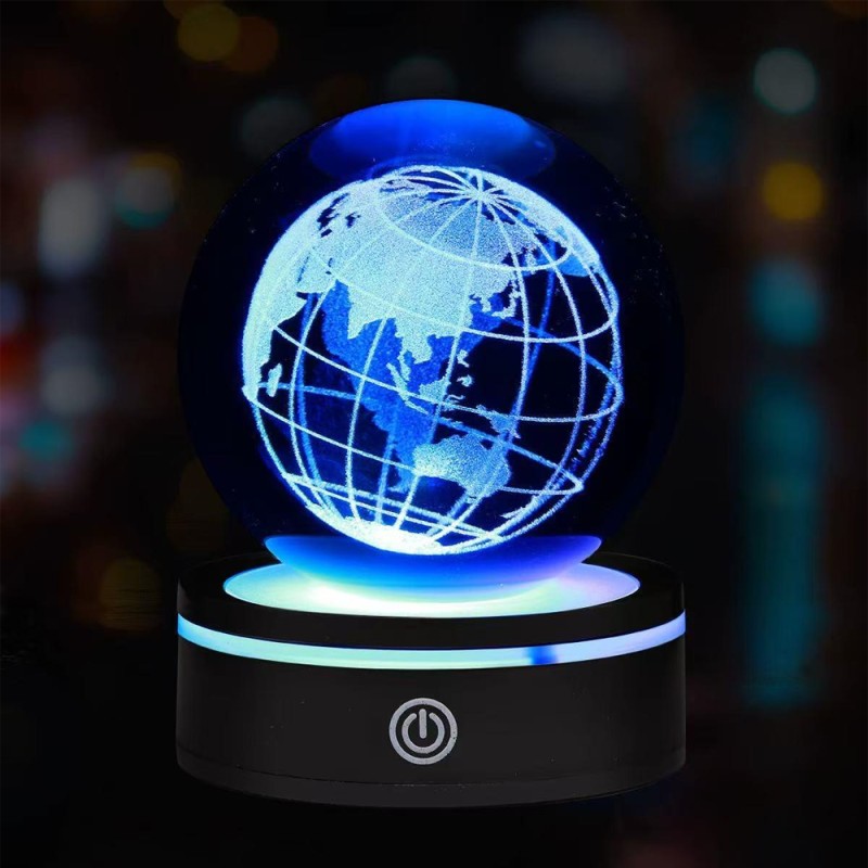 USB'li Dünya Tasarımlı Dönen Cam Küre USB'li Dünya Tasarımlı Dönen Cam Küre