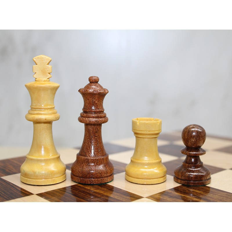 Özel Vernikli Mıknatıs Taşlı Ahşap Katlanabilir Kutulu Satranç Oyunu 12.5 Cm